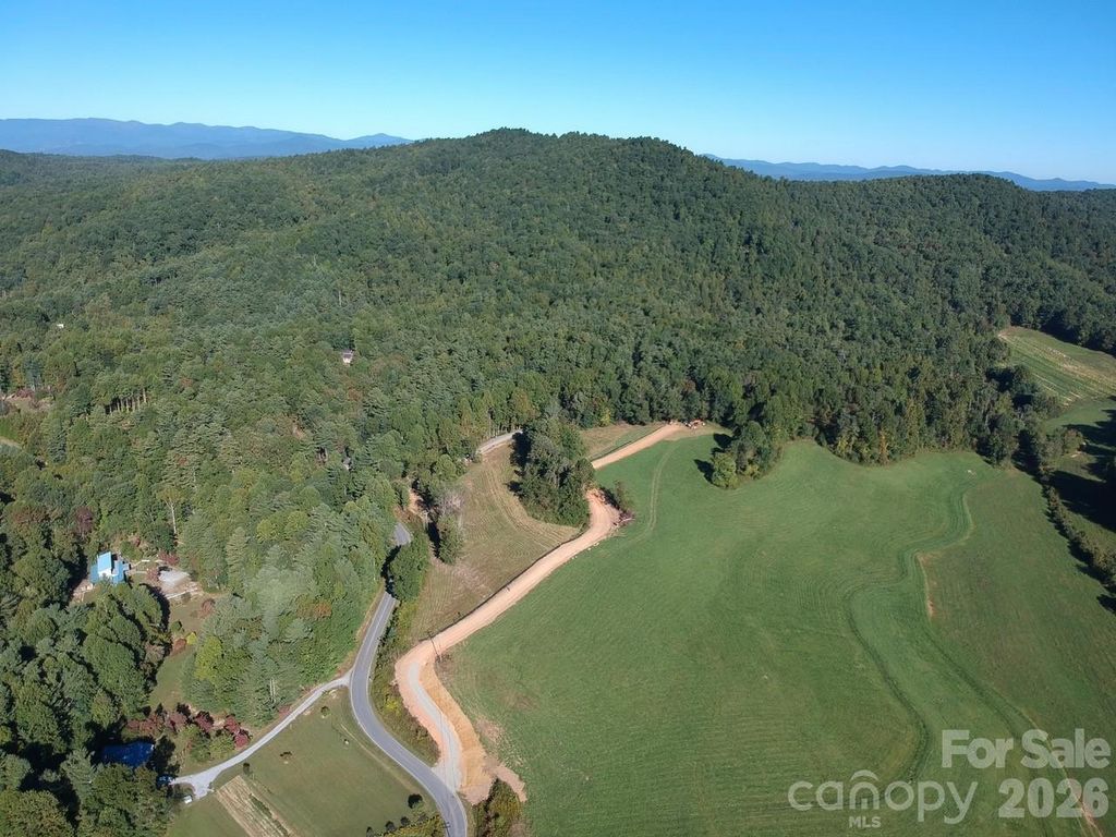 94 Ebenezer Trail 3, Hendersonville, NC 28739