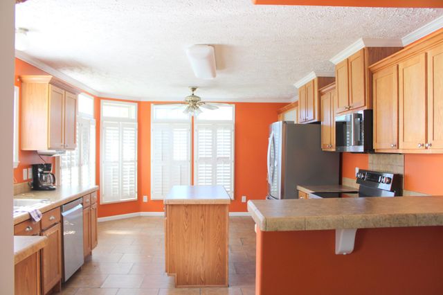 210 Belfast Avenue, Holly Hill, SC 29059