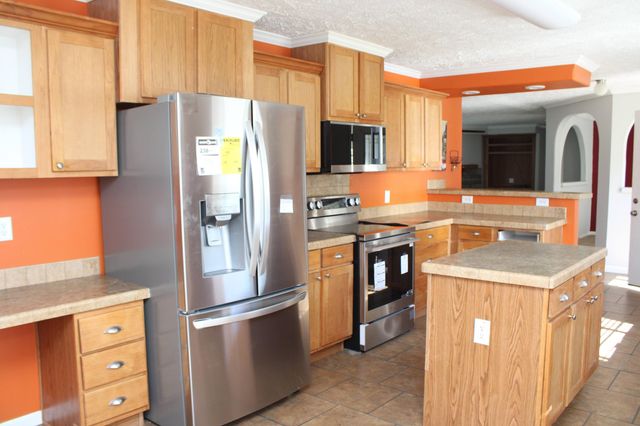 210 Belfast Avenue, Holly Hill, SC 29059