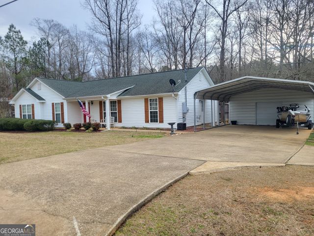 1071 County Road 196, Valley, AL 36854