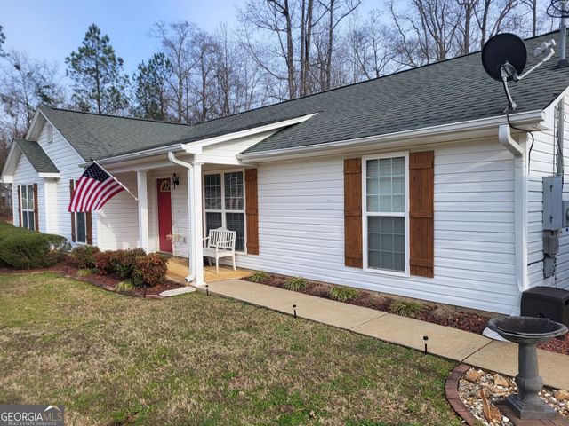 1071 County Road 196, Valley, AL 36854