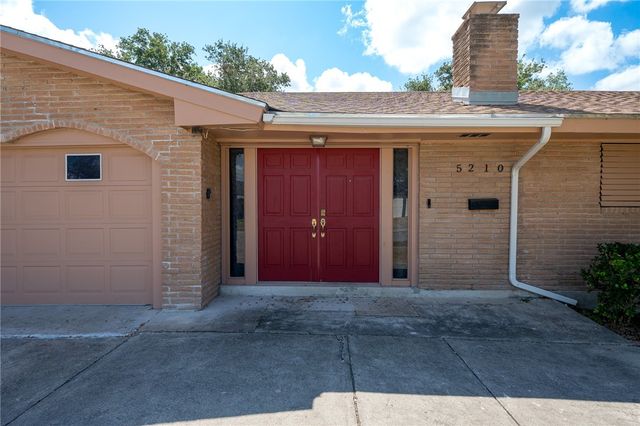 5210 Hitching Post, Corpus Christi, TX 78415