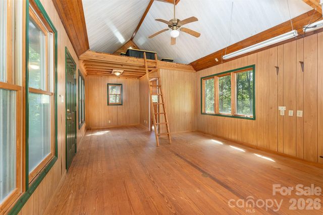157 Spring Valley Drive, Union Mills, NC 28167