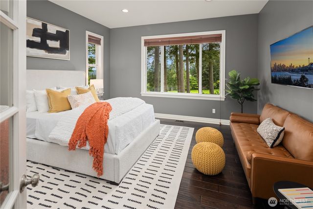 6410 Fairway Place SE, Snoqualmie, WA 98065