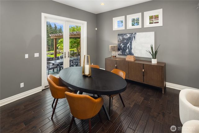 6410 Fairway Place SE, Snoqualmie, WA 98065