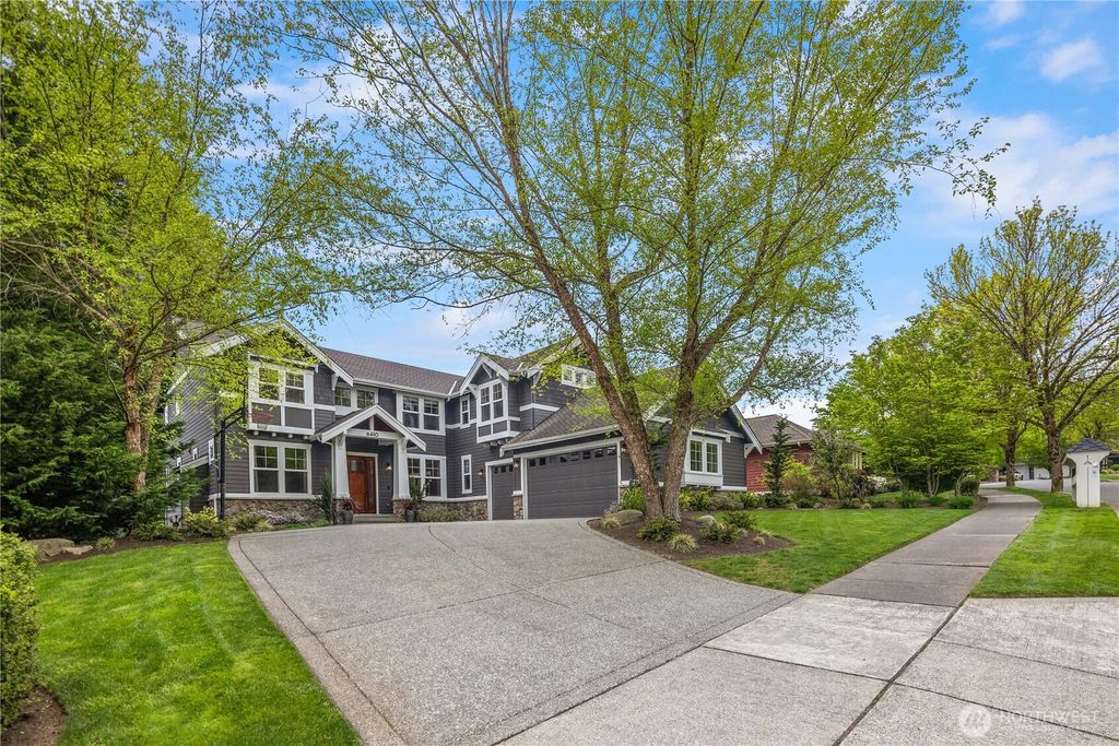 6410 Fairway Place SE, Snoqualmie, WA 98065