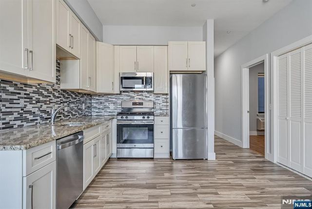 424 Whiton Street 603, Jersey City, NJ 07304