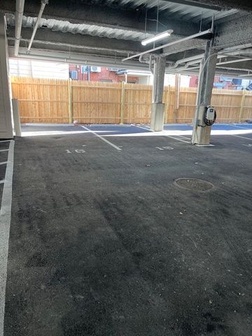 1151 Walnut St 306, Newton, MA 02461