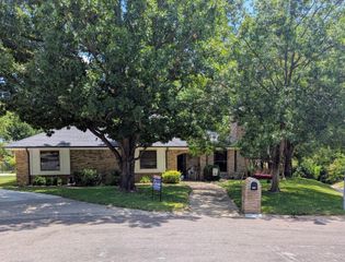 8832 Arbor Crest Court, Fort Worth, TX 76179
