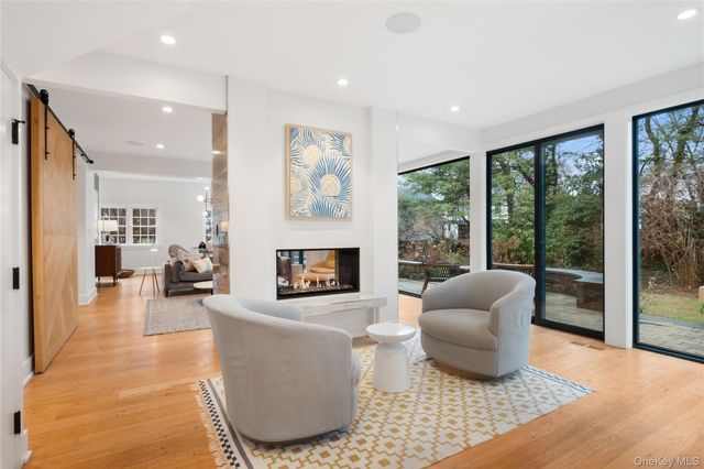 21 Orchard Road, Larchmont, NY 10538