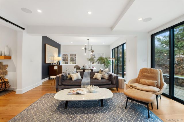 21 Orchard Road, Larchmont, NY 10538