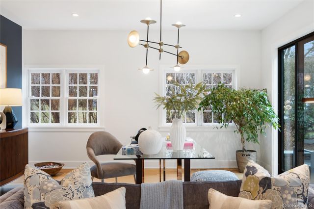 21 Orchard Road, Larchmont, NY 10538