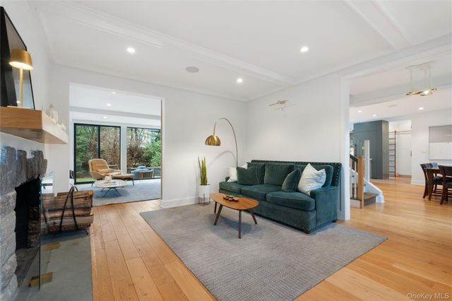 21 Orchard Road, Larchmont, NY 10538