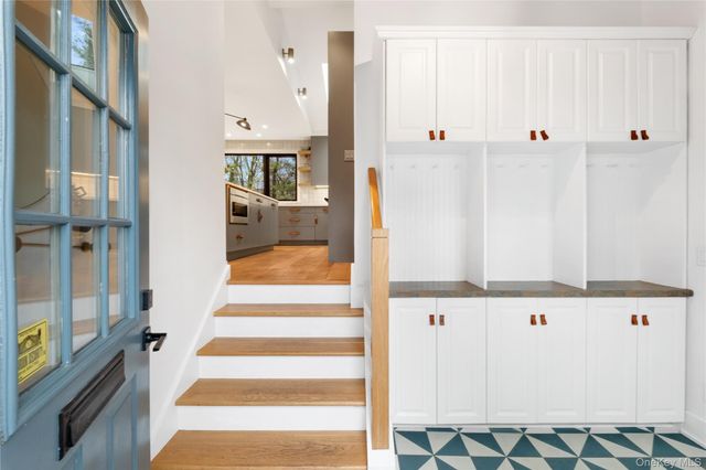 21 Orchard Road, Larchmont, NY 10538