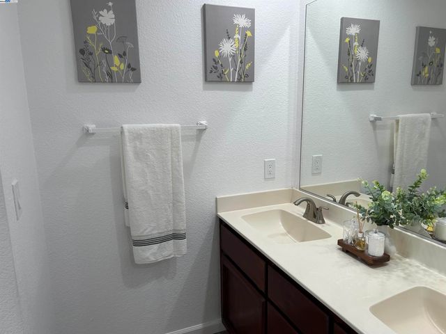 730 Morissette Way, Vacaville, CA 95687