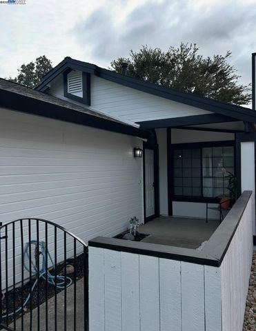 730 Morissette Way, Vacaville, CA 95687