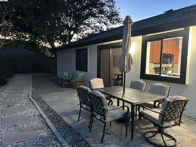 730 Morissette Way, Vacaville, CA 95687