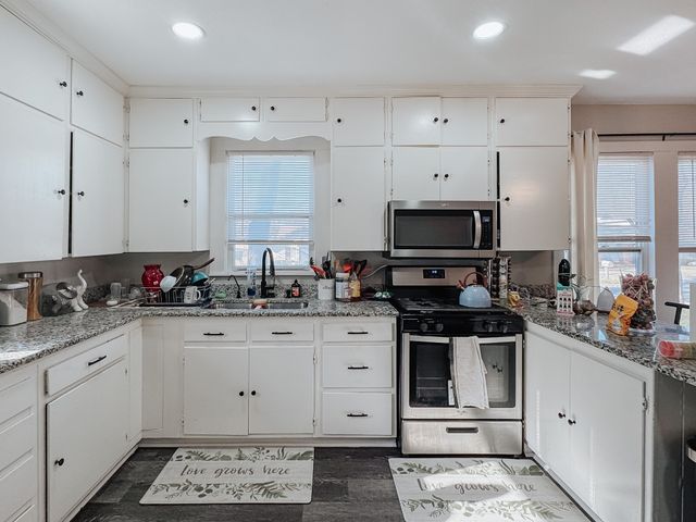 100 S 35th Street, Corsicana, TX 75110