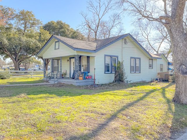 100 S 35th Street, Corsicana, TX 75110