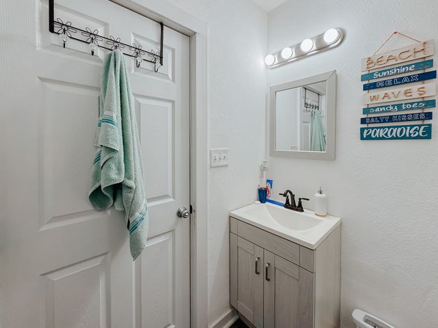 100 S 35th Street, Corsicana, TX 75110