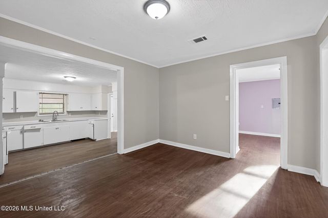 764 Avalon Road, Jackson, MS 39206