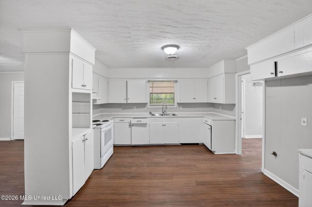 764 Avalon Road, Jackson, MS 39206