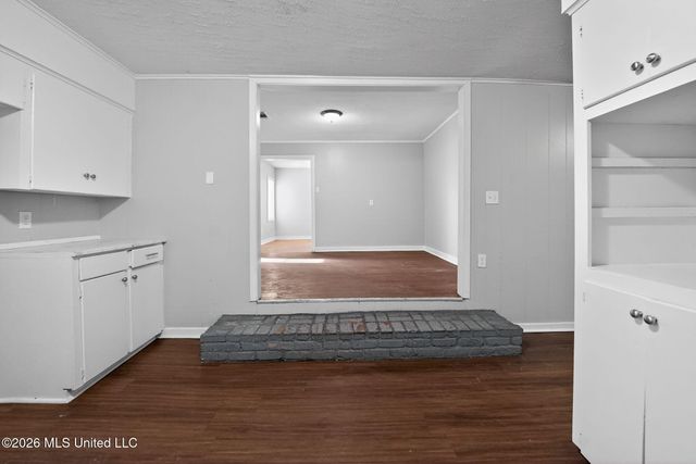 764 Avalon Road, Jackson, MS 39206