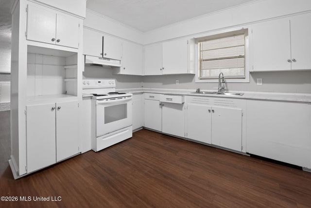 764 Avalon Road, Jackson, MS 39206