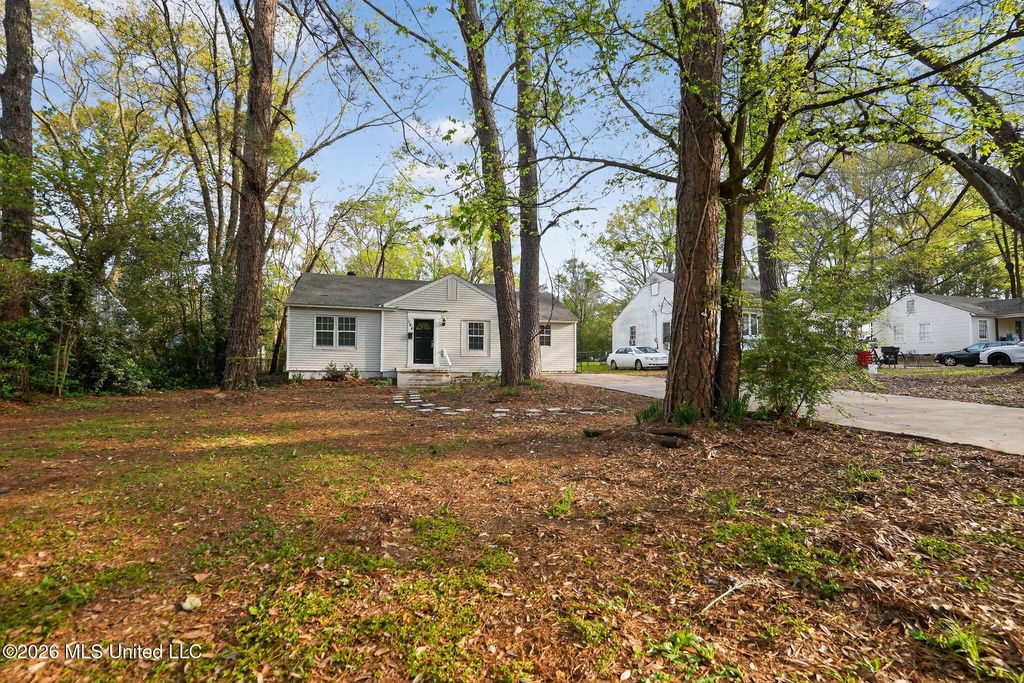 764 Avalon Road, Jackson, MS 39206