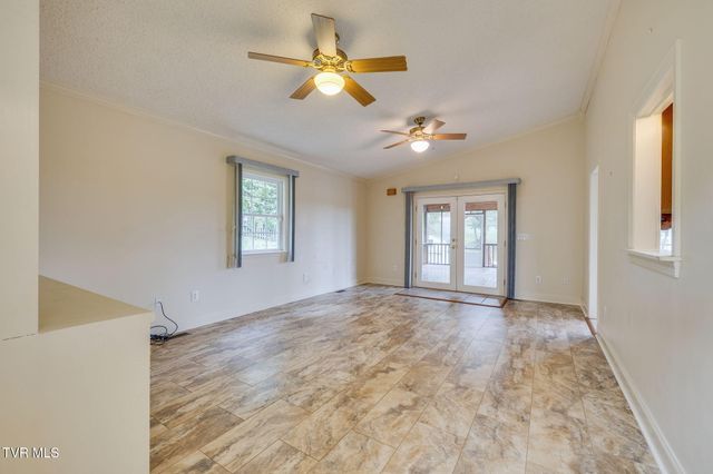 203 Sasanoa Court, Kingsport, TN 37664
