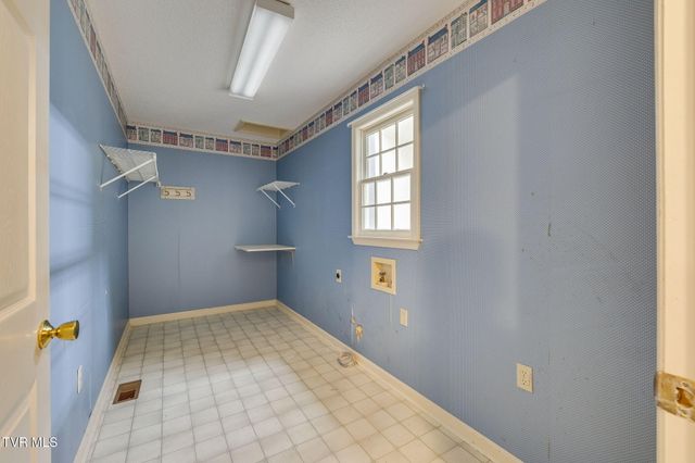 203 Sasanoa Court, Kingsport, TN 37664