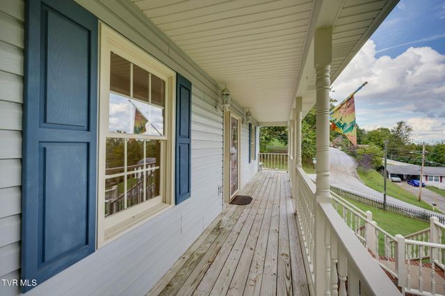 203 Sasanoa Court, Kingsport, TN 37664