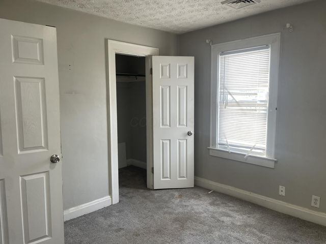 261 N Wayne Avenue, Columbus, OH 43204