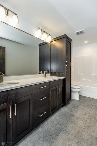 5840 31 Street S, Fargo, ND 58104