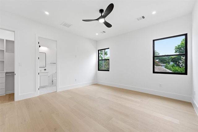 519 W 30th Street, Houston, TX 77018