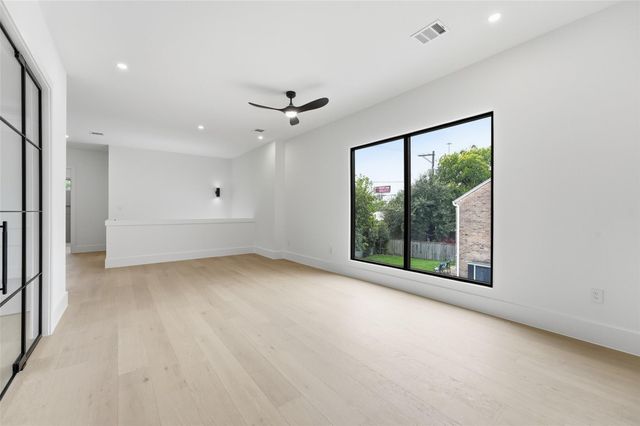 519 W 30th Street, Houston, TX 77018
