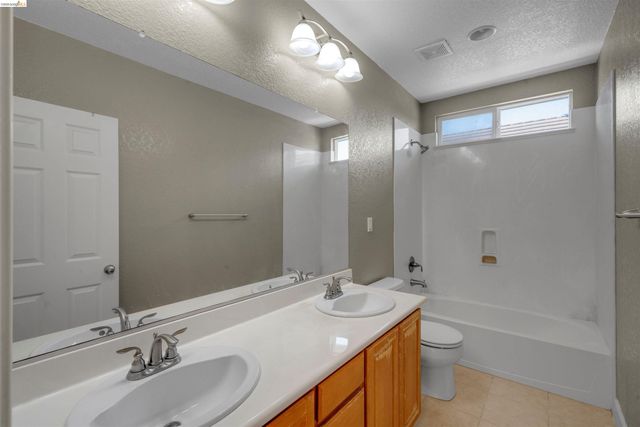 1525 Coleridge Way, Discovery Bay, CA 94505