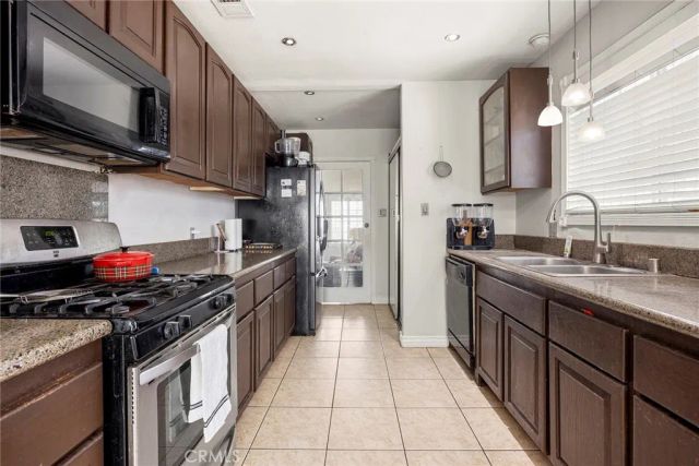 8049 Coral Bell, Buena Park, CA 90620