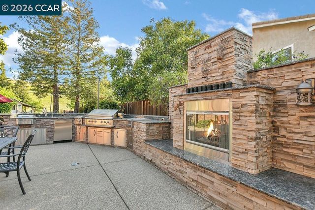 5308 Vista Point Ct, Concord, CA 94521