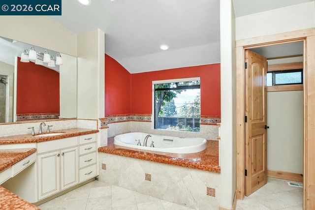 5308 Vista Point Ct, Concord, CA 94521