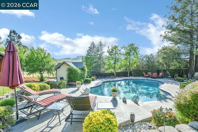 5308 Vista Point Ct, Concord, CA 94521