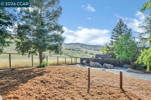 5308 Vista Point Ct, Concord, CA 94521