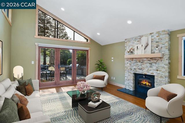 5308 Vista Point Ct, Concord, CA 94521