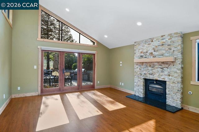 5308 Vista Point Ct, Concord, CA 94521