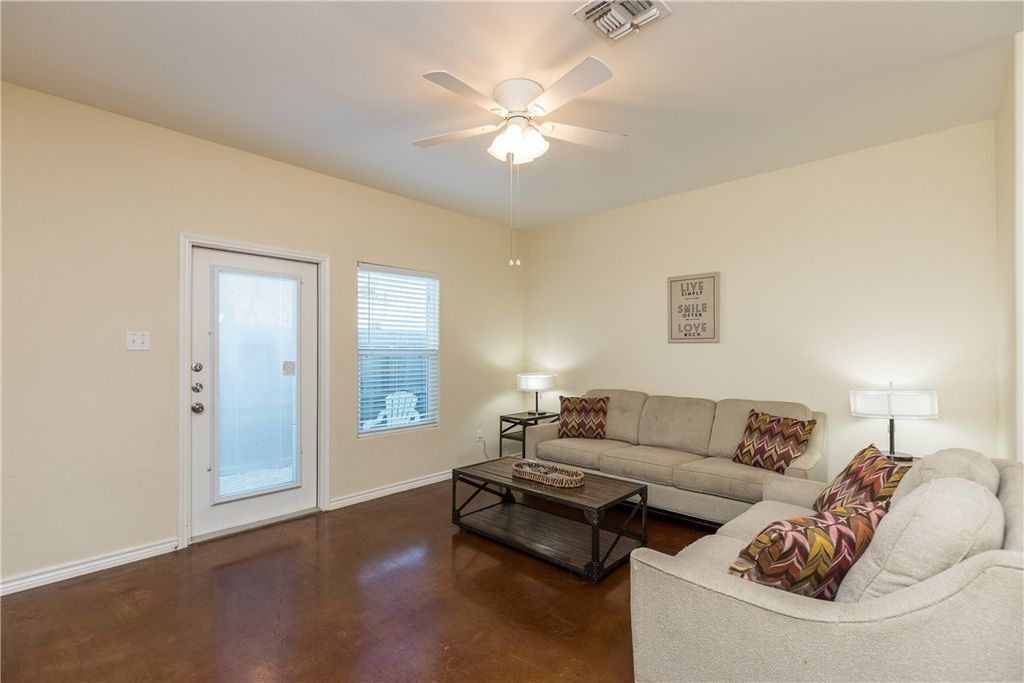 15124 Dory Dr, Corpus Christi, TX 78418 — photo 4