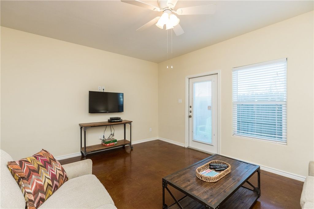 15124 Dory Dr, Corpus Christi, TX 78418 — photo 5