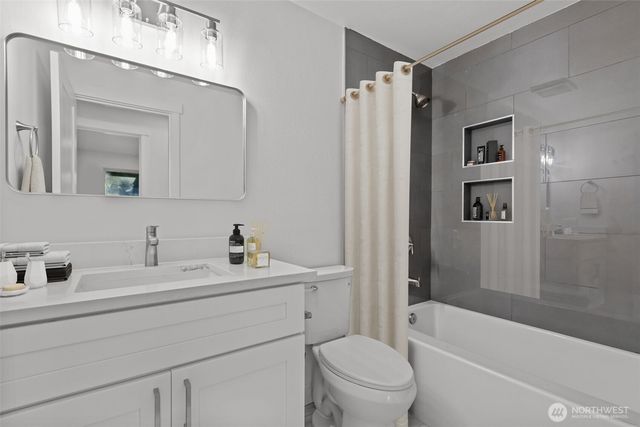 21316 188th Avenue SE, Renton, WA 98058