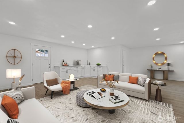 21316 188th Avenue SE, Renton, WA 98058