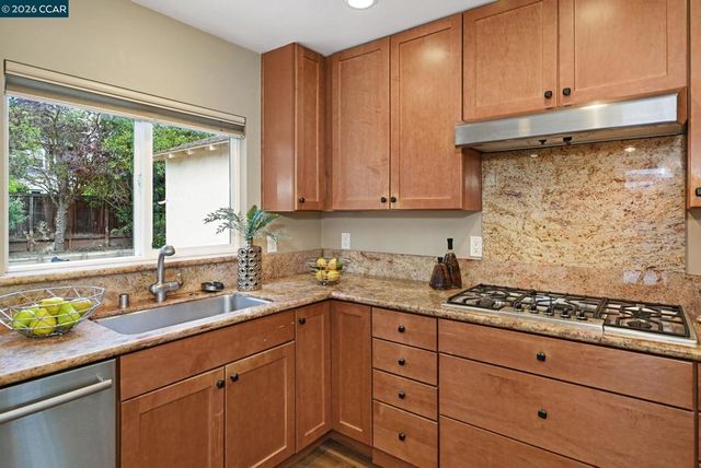 430 Derby Ct, Pleasant Hill, CA 94523