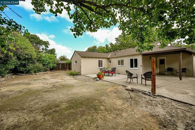 430 Derby Ct, Pleasant Hill, CA 94523